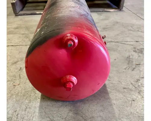 PETERBILT 335 Air Tank