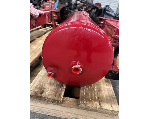 PETERBILT 335 Air Tank
