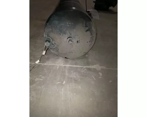 PETERBILT 335 Air Tank