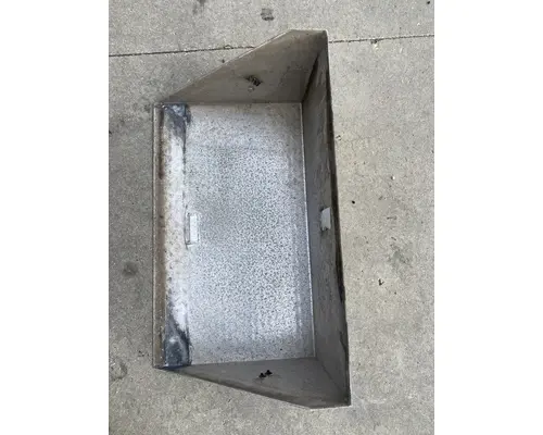 PETERBILT 335 Battery Box