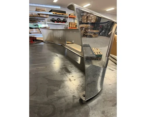 PETERBILT 335 Bumper Assembly, Front