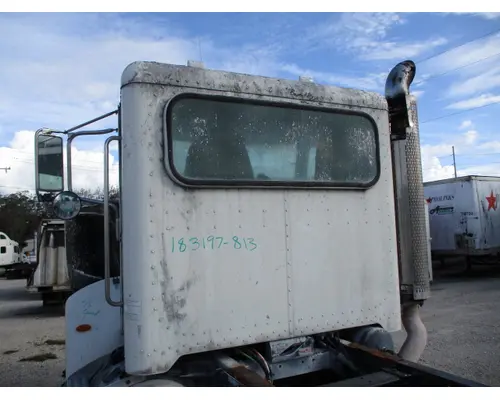 PETERBILT 335 CAB