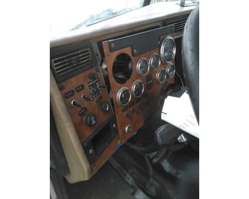 PETERBILT 335 CAB