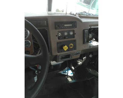 PETERBILT 335 CAB