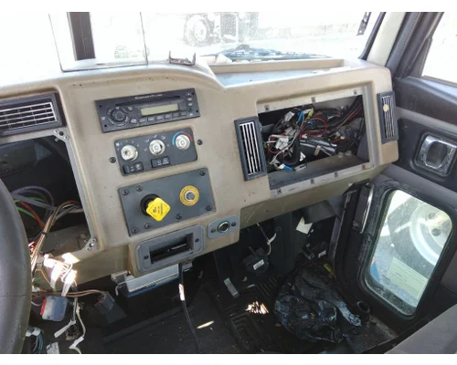 PETERBILT 335 CAB