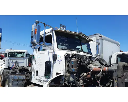 PETERBILT 335 CAB