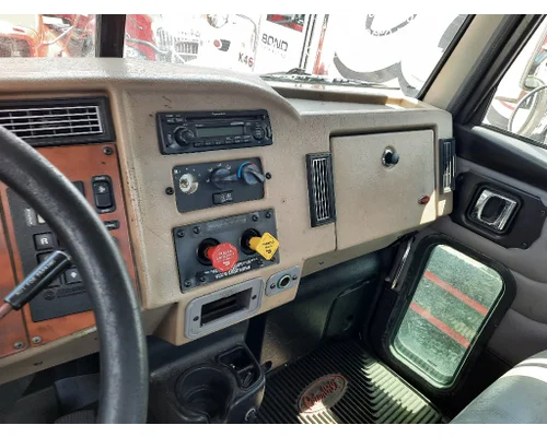 PETERBILT 335 CAB
