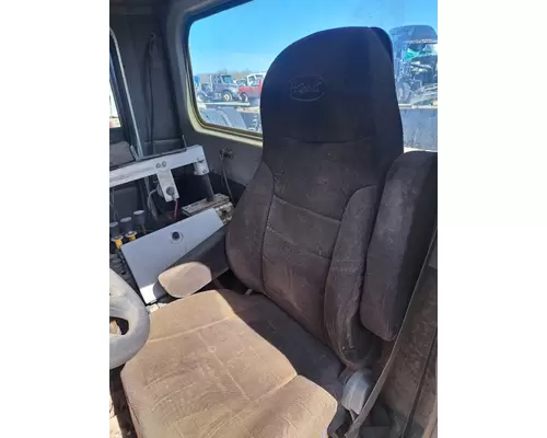 PETERBILT 335 Cab Mount