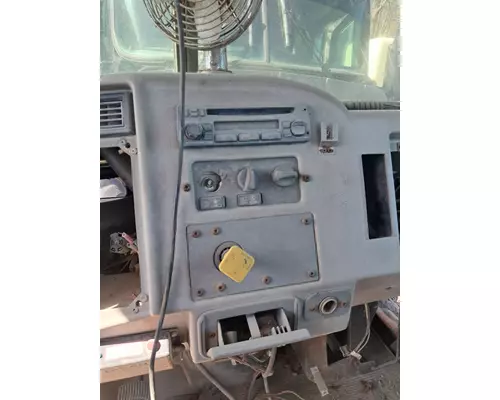 PETERBILT 335 Cab Mount