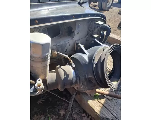 PETERBILT 335 Cab Mount