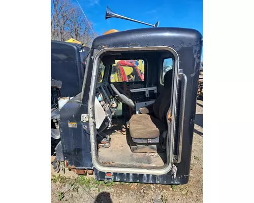 PETERBILT 335 Cab or Cab Mount