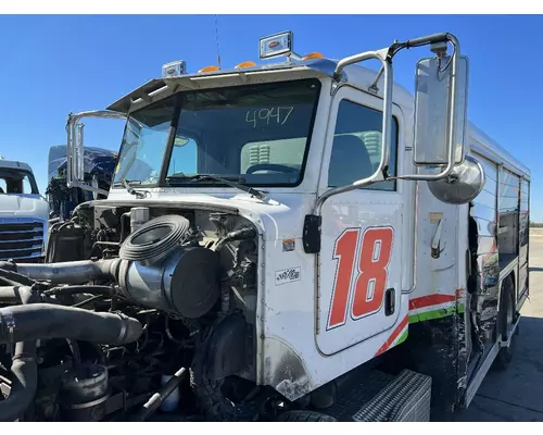 PETERBILT 335 Cab