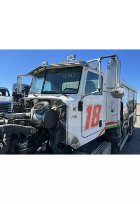 PETERBILT 335 Cab