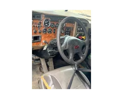 PETERBILT 335 Cab