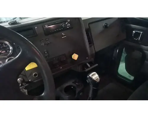 PETERBILT 335 Complete Vehicle