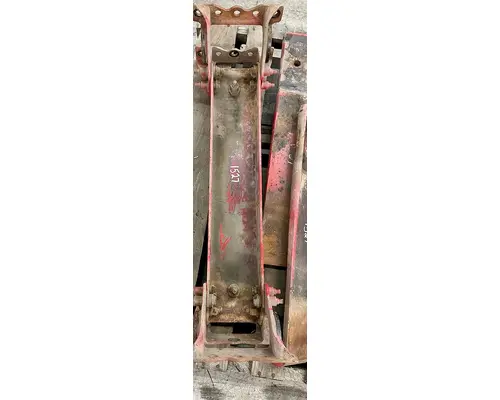 PETERBILT 335 Crossmember