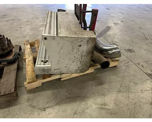 PETERBILT 335 DPF (Diesel Particulate Filter)