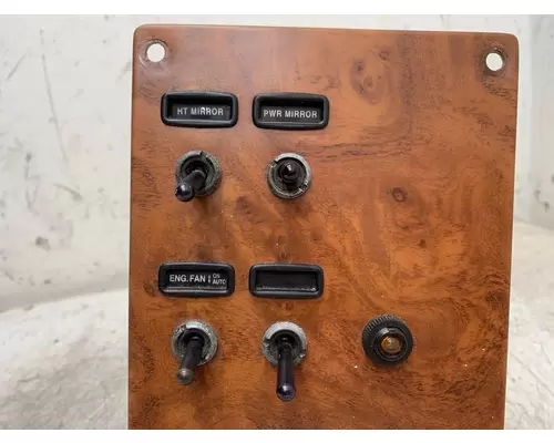 PETERBILT 335 Dash  Console Switch