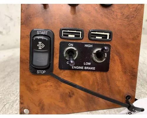 PETERBILT 335 Dash  Console Switch