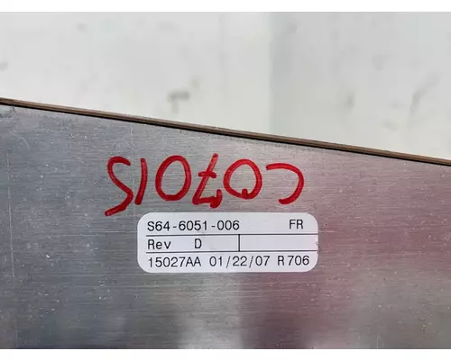 PETERBILT 335 Dash  Console Switch