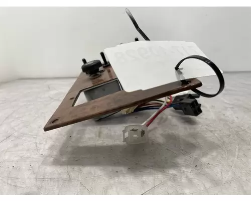 PETERBILT 335 Dash  Console Switch