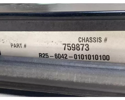 PETERBILT 335 Door Assembly, Front