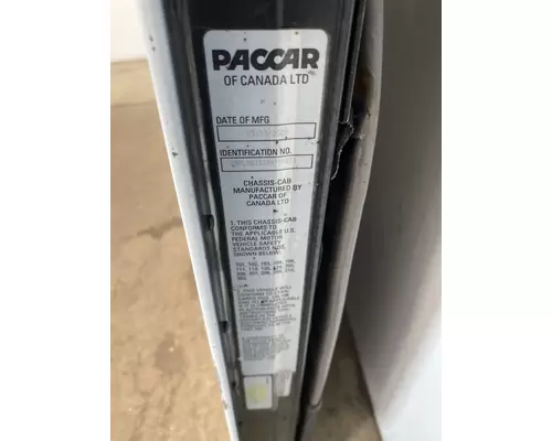 PETERBILT 335 Door Assembly, Front