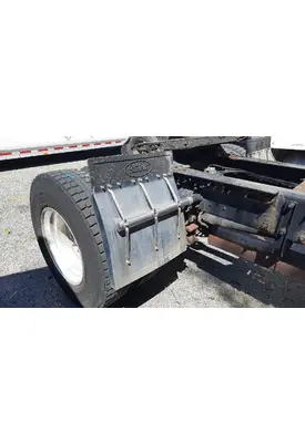 PETERBILT 335 FENDER, QUARTER/HALF REAR