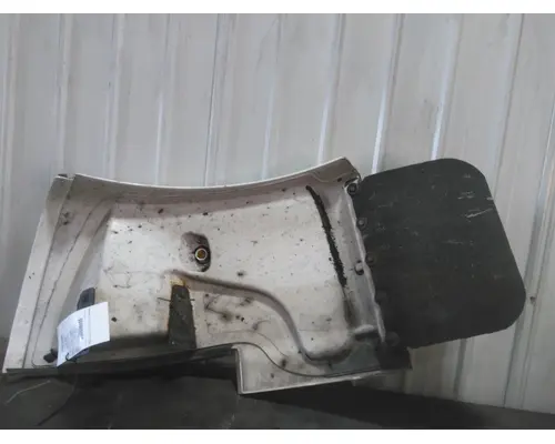 PETERBILT 335 FENDER EXTENSION
