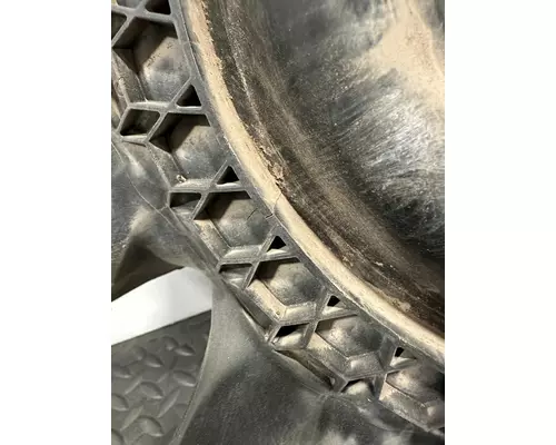 PETERBILT 335 Fan Blade