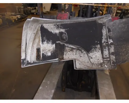 PETERBILT 335 Fender Extension