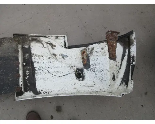 PETERBILT 335 Fender Extension