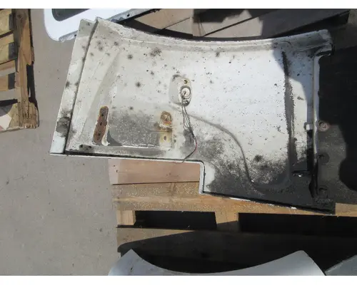 PETERBILT 335 Fender Extension
