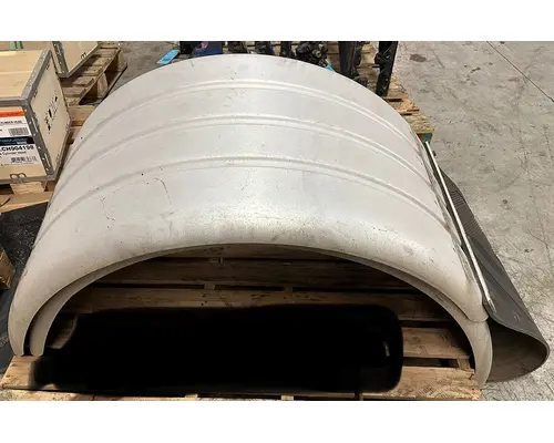 PETERBILT 335 Fender