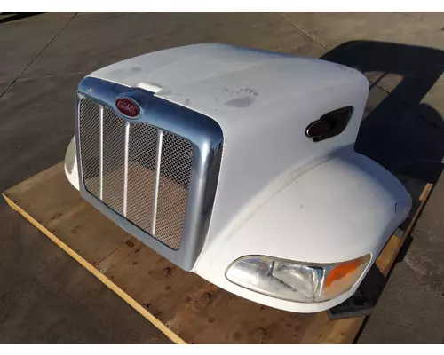 PETERBILT 335 HOOD