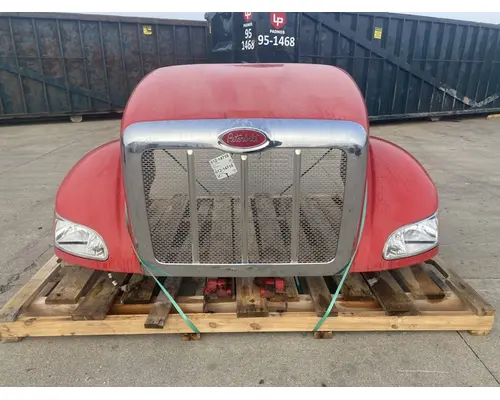 PETERBILT 335 Hood