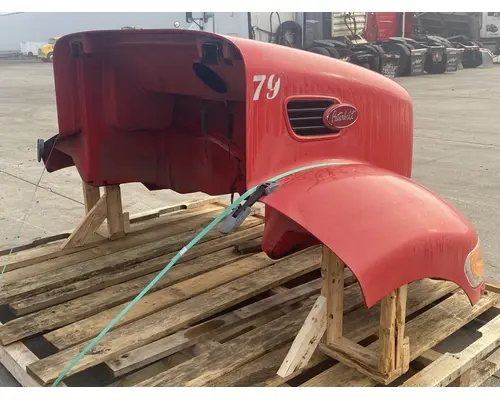 PETERBILT 335 Hood