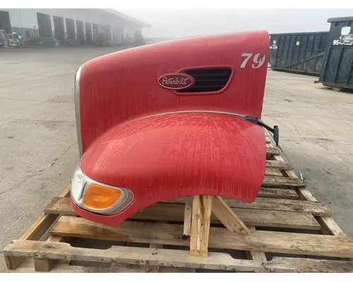 PETERBILT 335 Hood