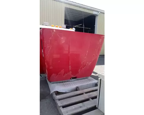 PETERBILT 335 Hood