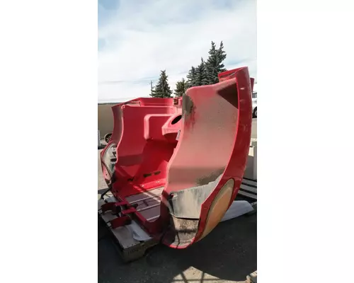 PETERBILT 335 Hood
