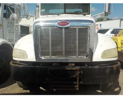 PETERBILT 335 Hood