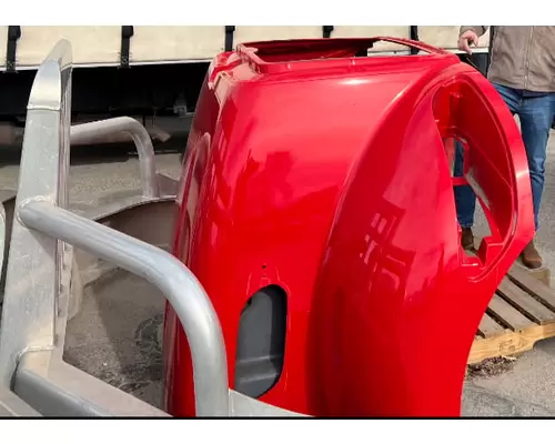PETERBILT 335 Hood
