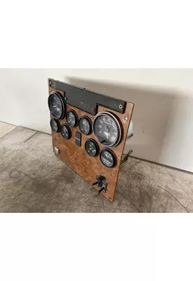 PETERBILT 335 Instrument Cluster