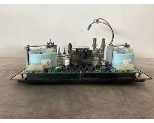 PETERBILT 335 Instrument Cluster