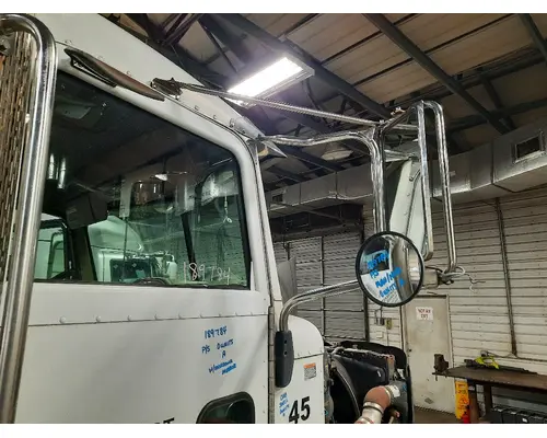 PETERBILT 335 MIRROR ASSEMBLY CABDOOR