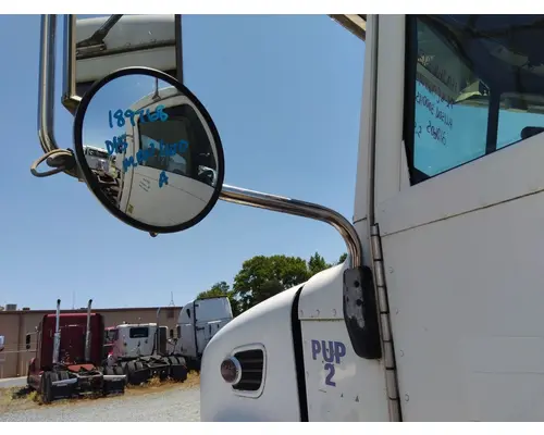 PETERBILT 335 MIRROR ASSEMBLY CABDOOR