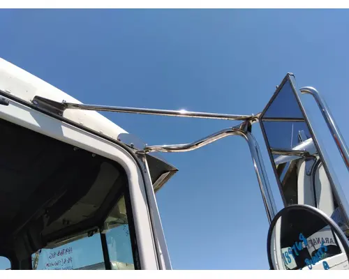 PETERBILT 335 MIRROR ASSEMBLY CABDOOR