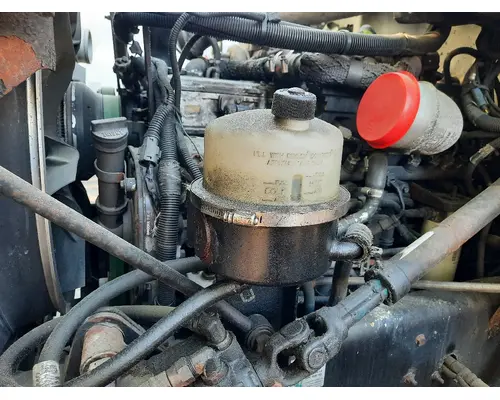 PETERBILT 335 POWER STEERING RESERVOIR
