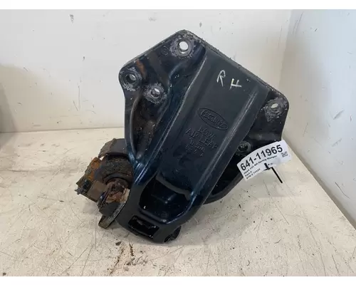 PETERBILT 335 Suspension