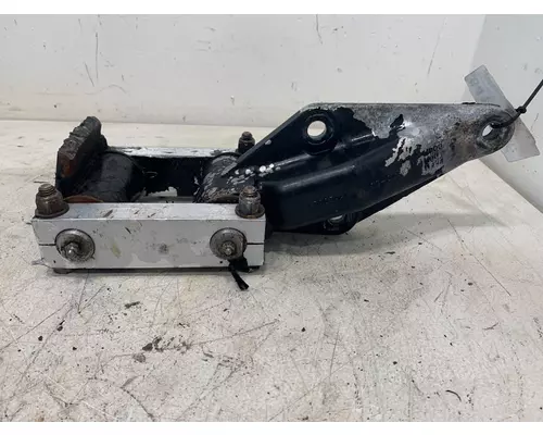 PETERBILT 335 Suspension